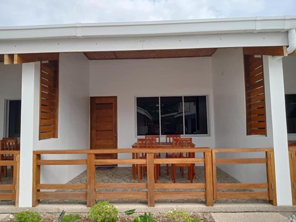 Badi's Place Moalboal
