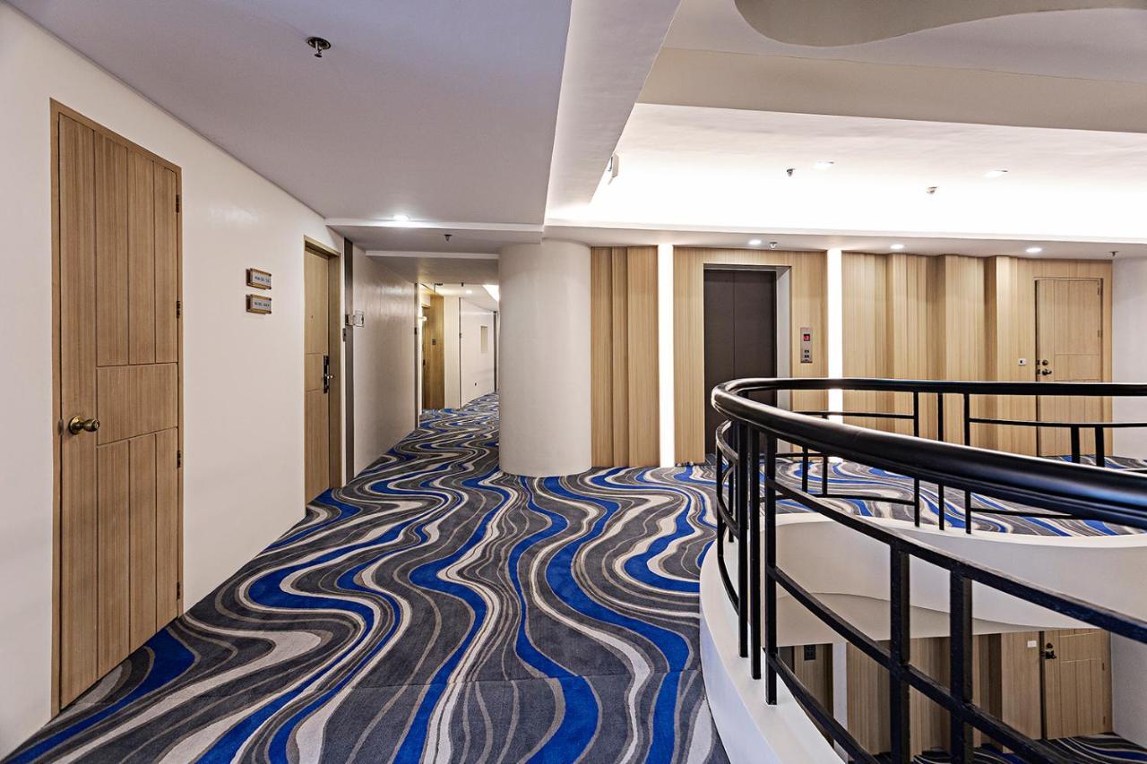 Hotel Sarrosa International And Residential Cebu