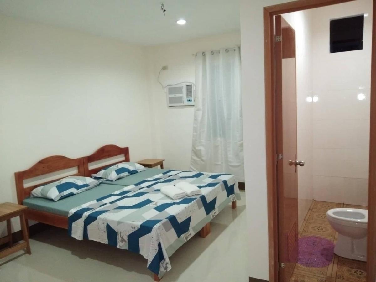 Junie House * Moalboal