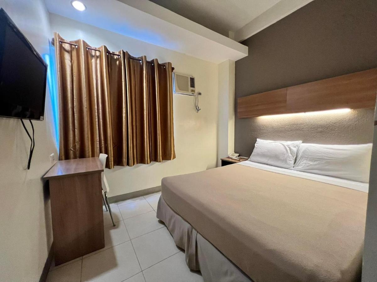 Center Suites
