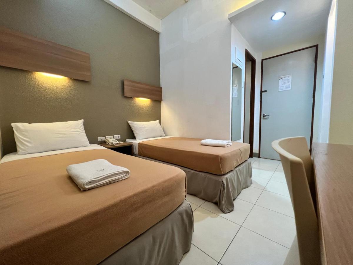Center Suites 3*