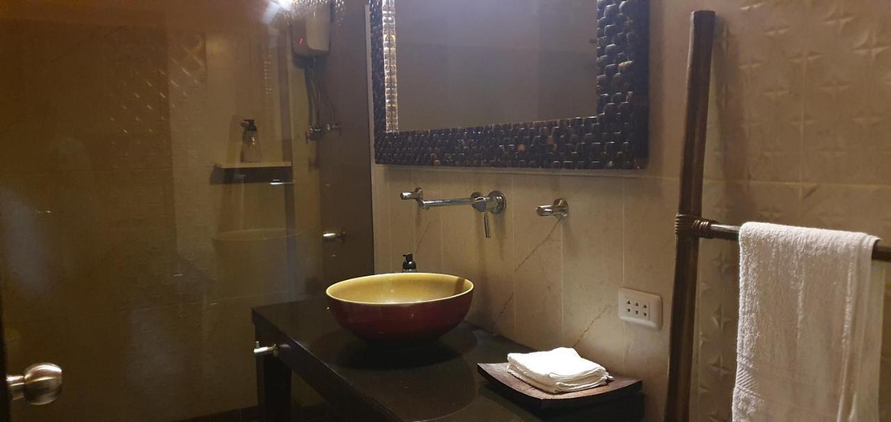 Angelina & Italian Restaurant Resort Logon