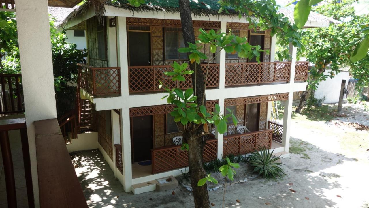 The Shark's Tail Dive Center Resort 3*
