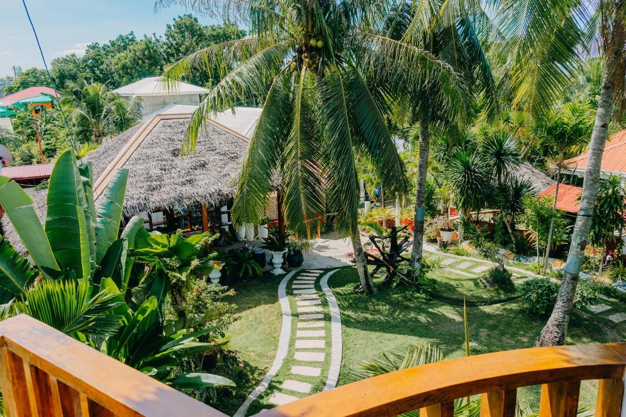 Palmera Palma Floor Guest house Moalboal