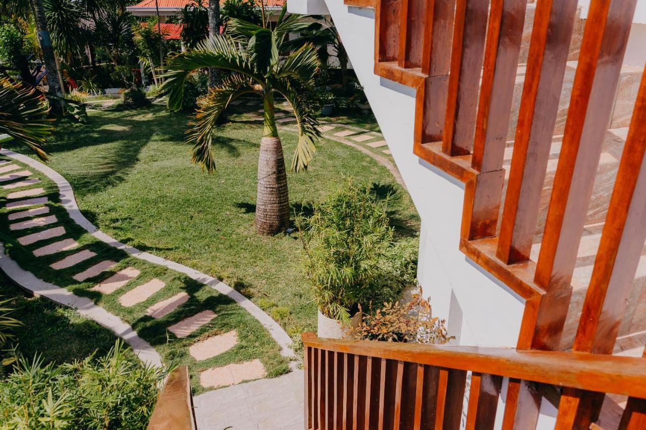 Palmera Palma Floor * Moalboal