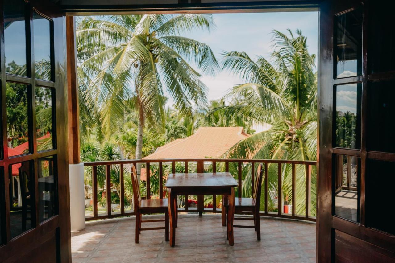 Palmera Palma Floor Moalboal