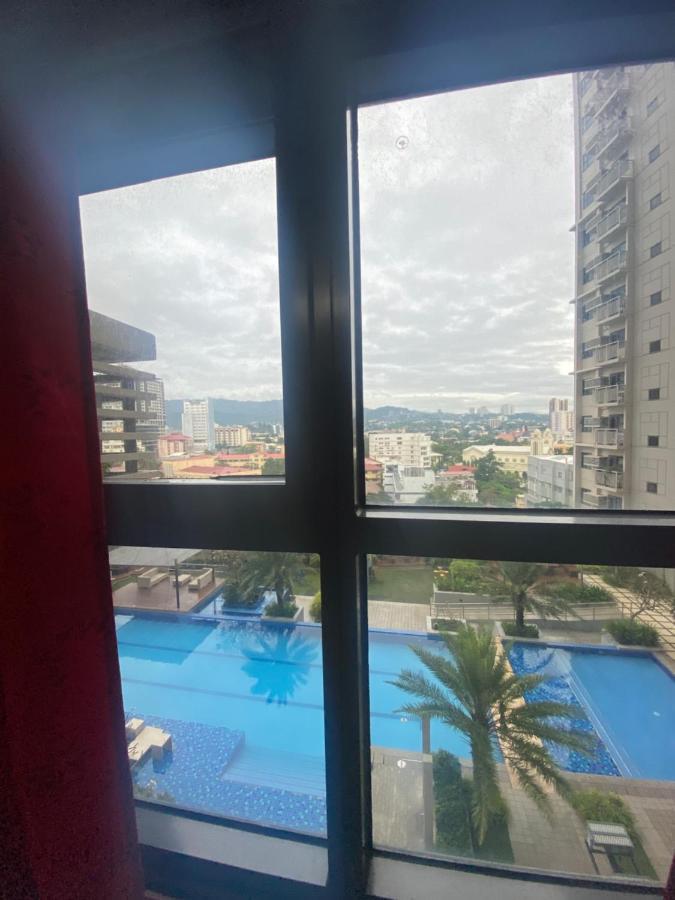 Horizons 101 Condominium Near Fuente Circle * Cebu