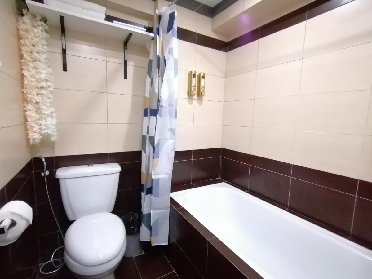 Azur E507 Near Airport, Netflix, Stylish, Cozy With Swimming Pool * Lapu-Lapu City