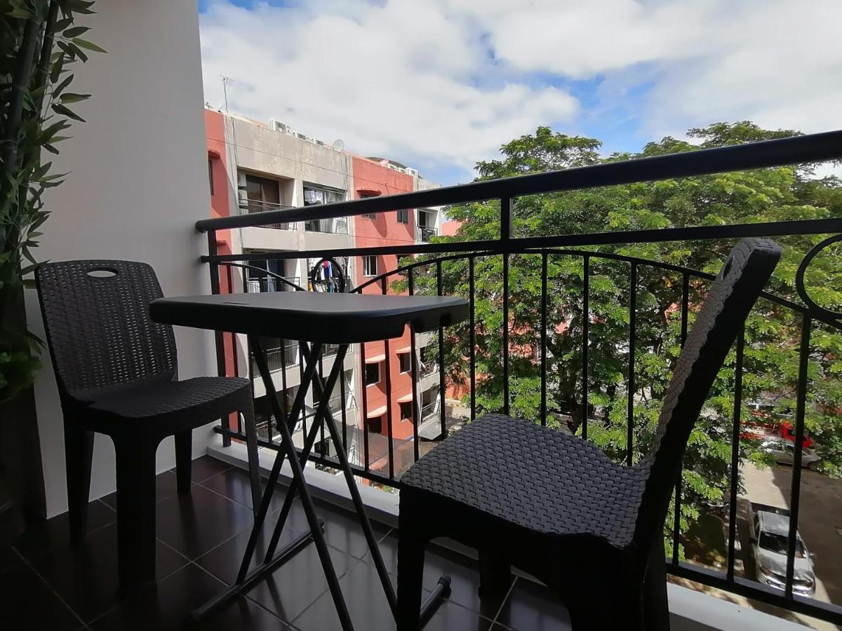 Azur E507 Near Airport, Netflix, Stylish, Cozy With Swimming Pool Lapu-Lapu City