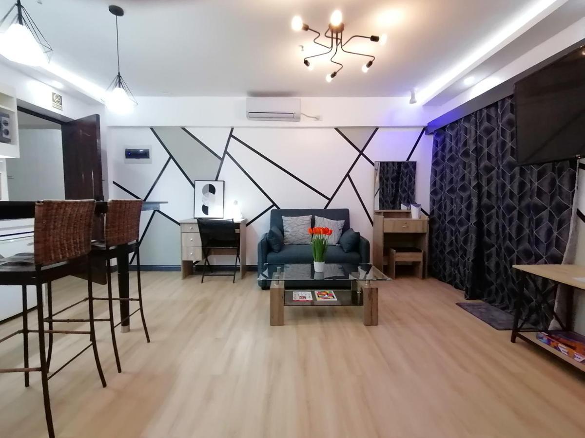 Azur E507 Near Airport, Netflix, Stylish, Cozy With Swimming Pool Lapu-Lapu City