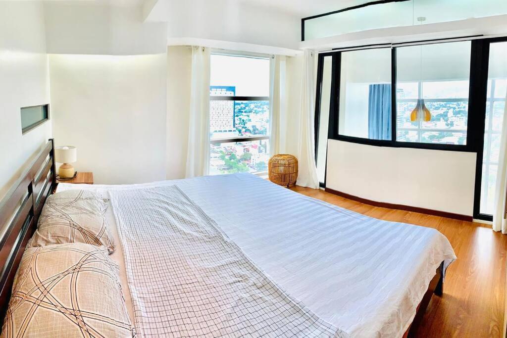 Spacious And Cozy 2-br In Cebu