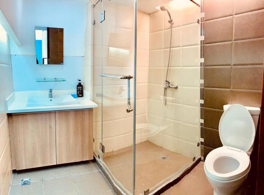 Spacious And Cozy 2-br In