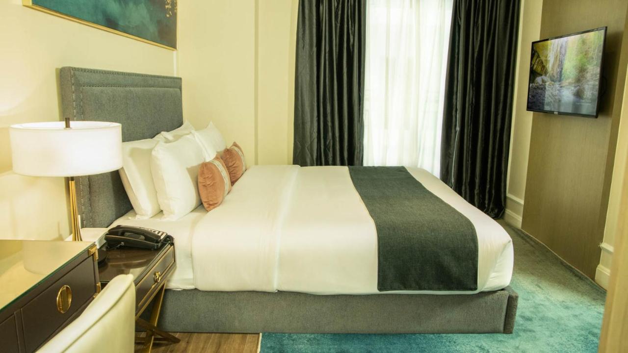 Hotel Noble