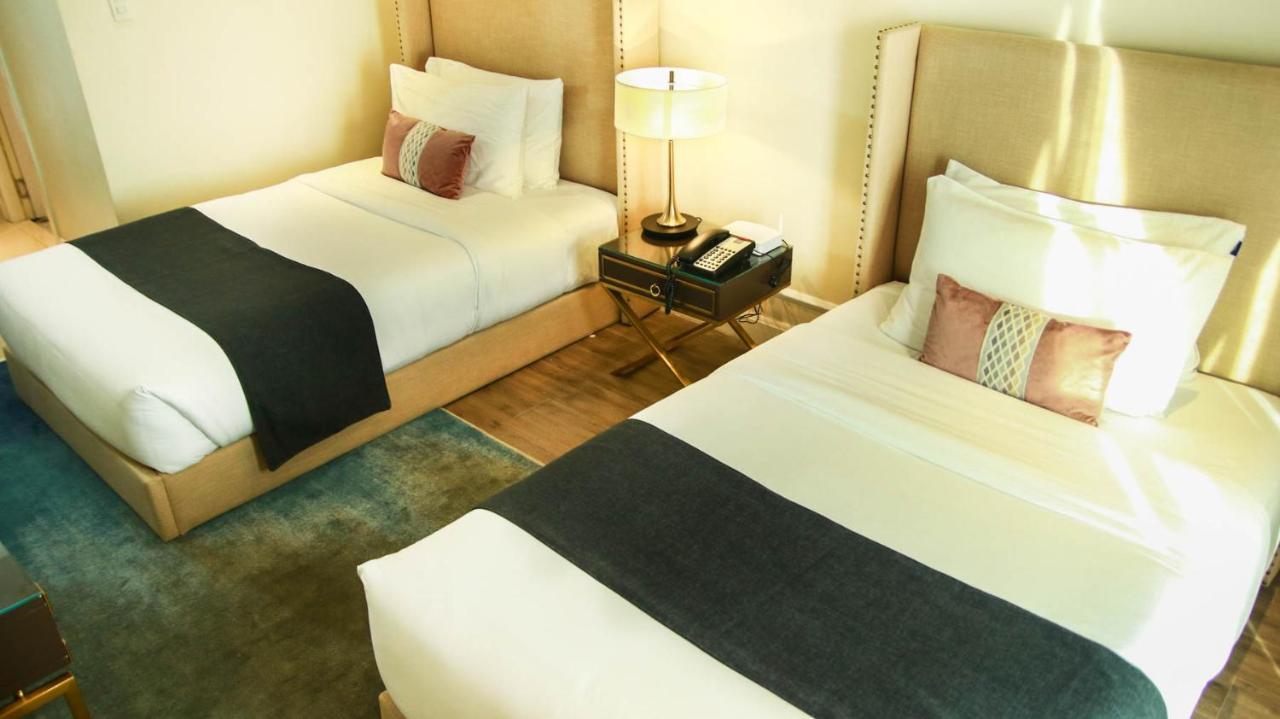 Hotel Noble *