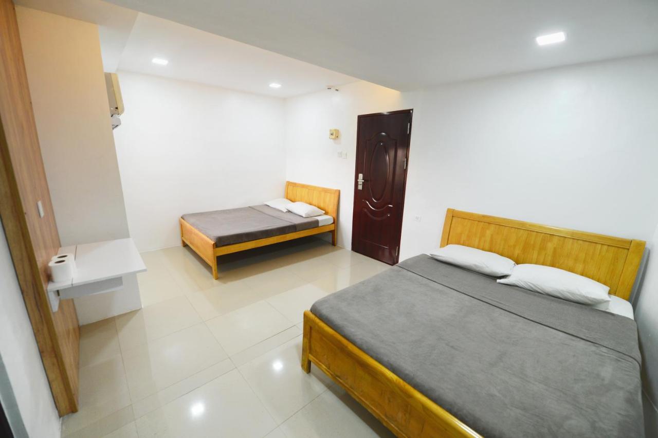 Cebu Courtyard *