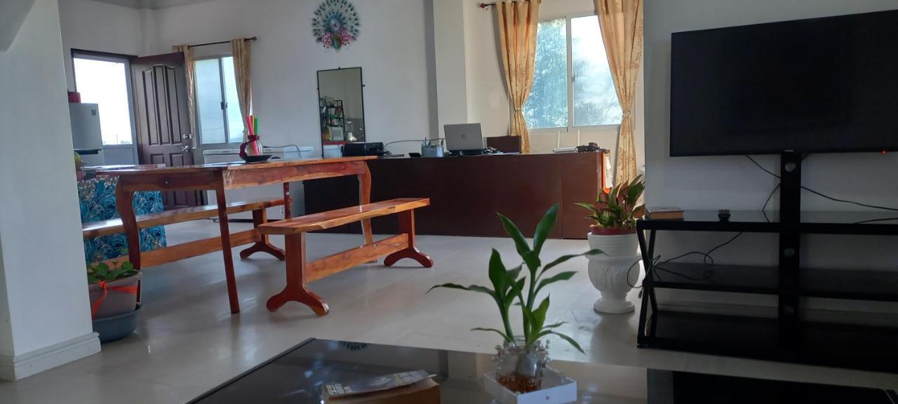 Guest house Soul Travellers Dagatan Castle Badian