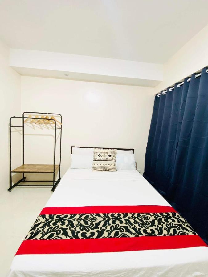 Persimmon Condominium City