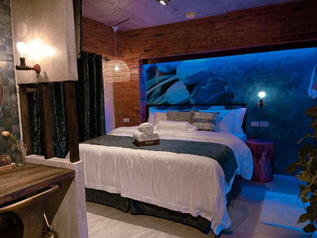 Clockworkorange Luxury 4-minutes Away To Airport *