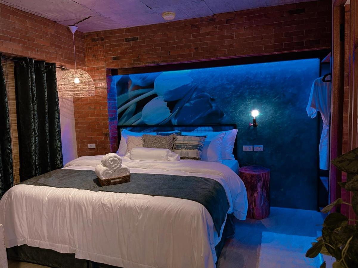 Apartment Clockworkorange Luxury 4-minutes Away To Airport Lapu-Lapu City