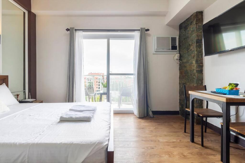 Apartment Antonio's Place, 3 Mins To Mactan Airport, Fast Internet With Netflix