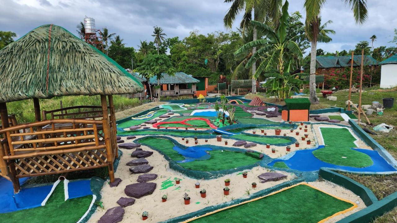 Nirvana & Dive Centre - 3* Moalboal