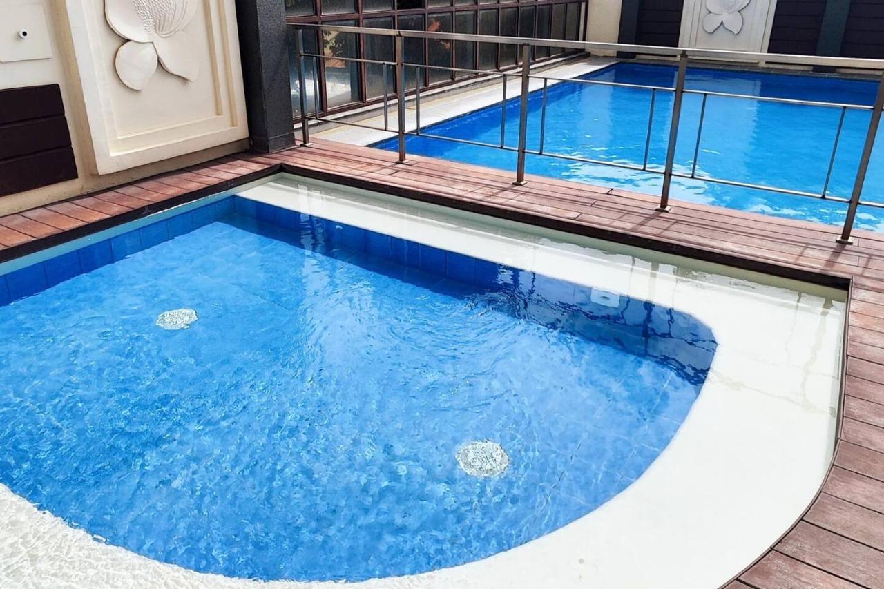 1 Bedroom With Balcony Azalea Aparthotel