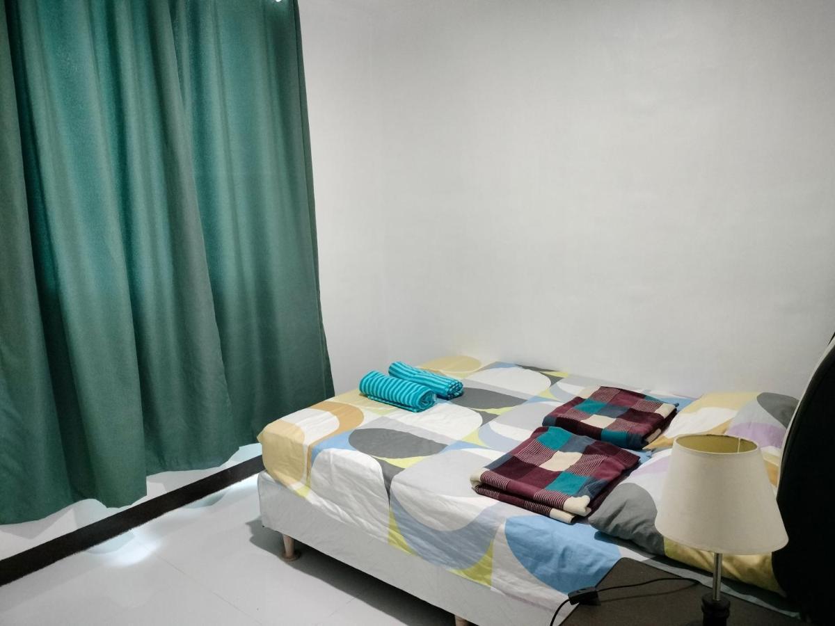 Apartment Three-bedroom - 4th Floor Stairs Only Lapu-Lapu City