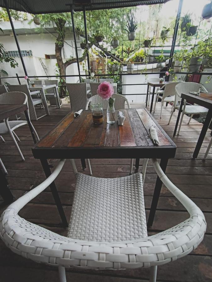 La Place * Lapu-Lapu City
