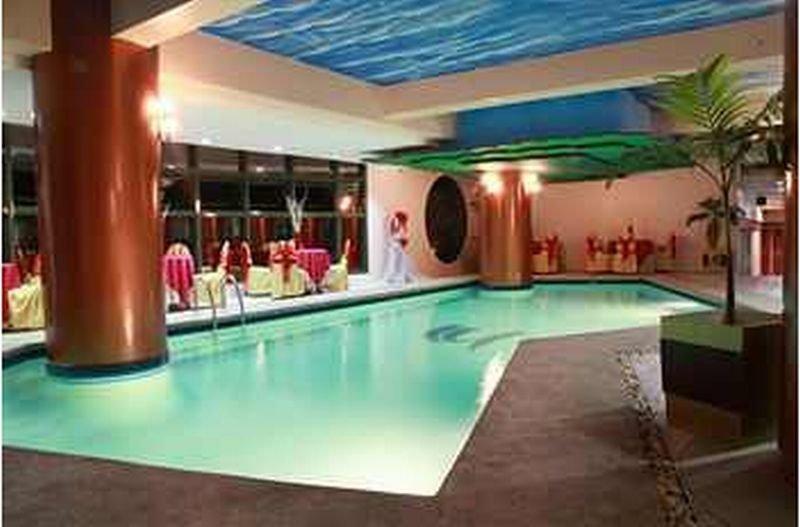 Sarrosa International And Residential 3*