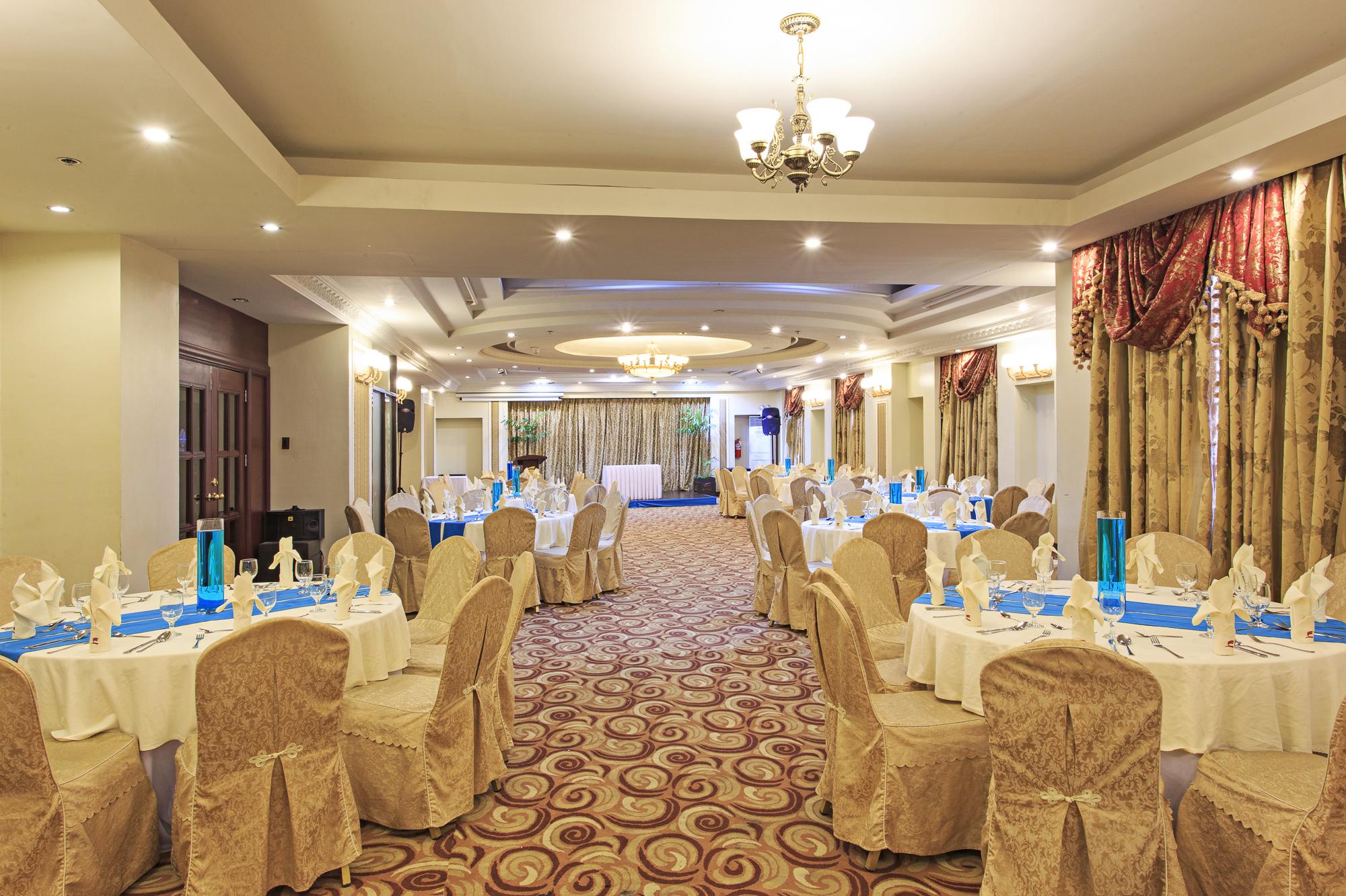 Sarrosa International And Residential 3* Cebu