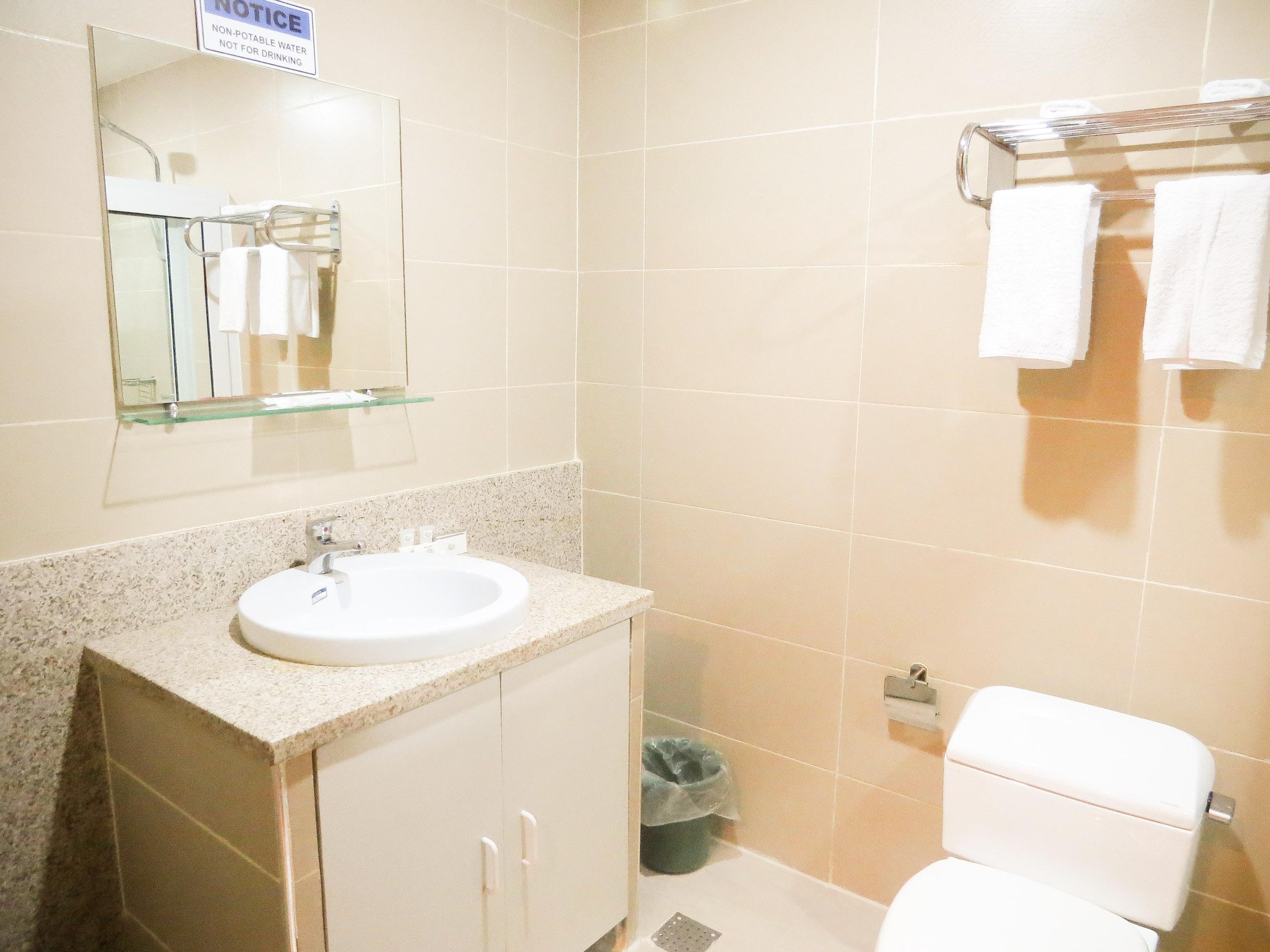 Leope Hotel 3*