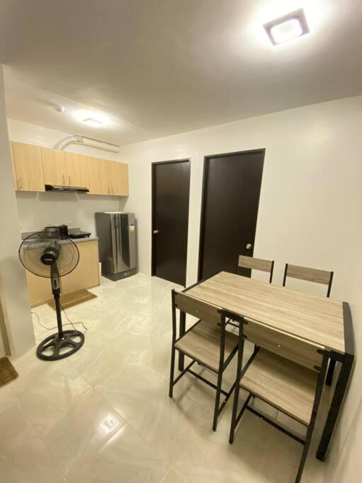 Condo *