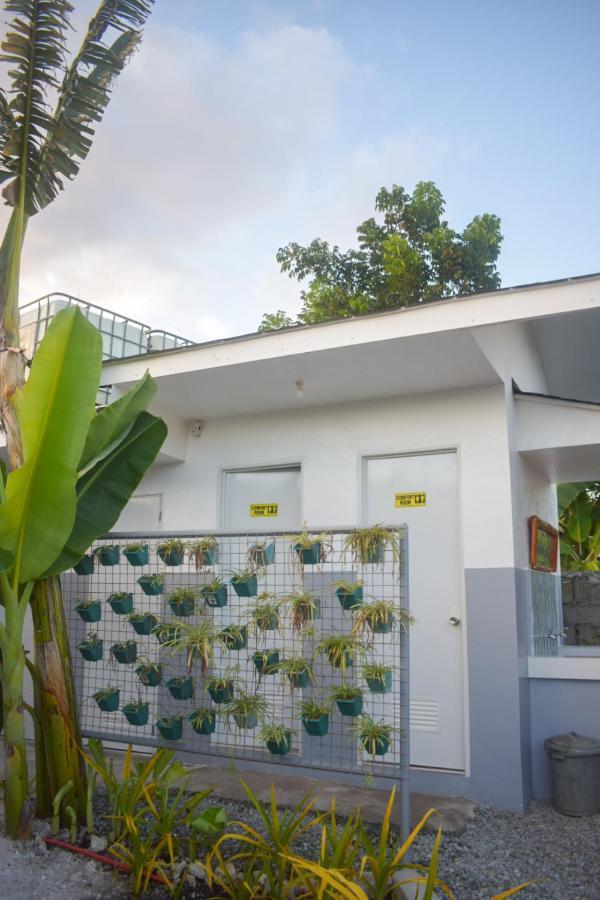 Inn Good White Moalboal