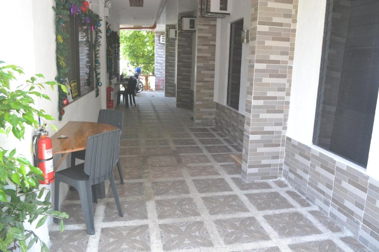 Homestay Yoo Darius' Residences Moalboal