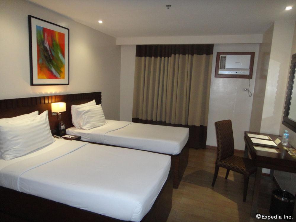 Hotel Golden &
