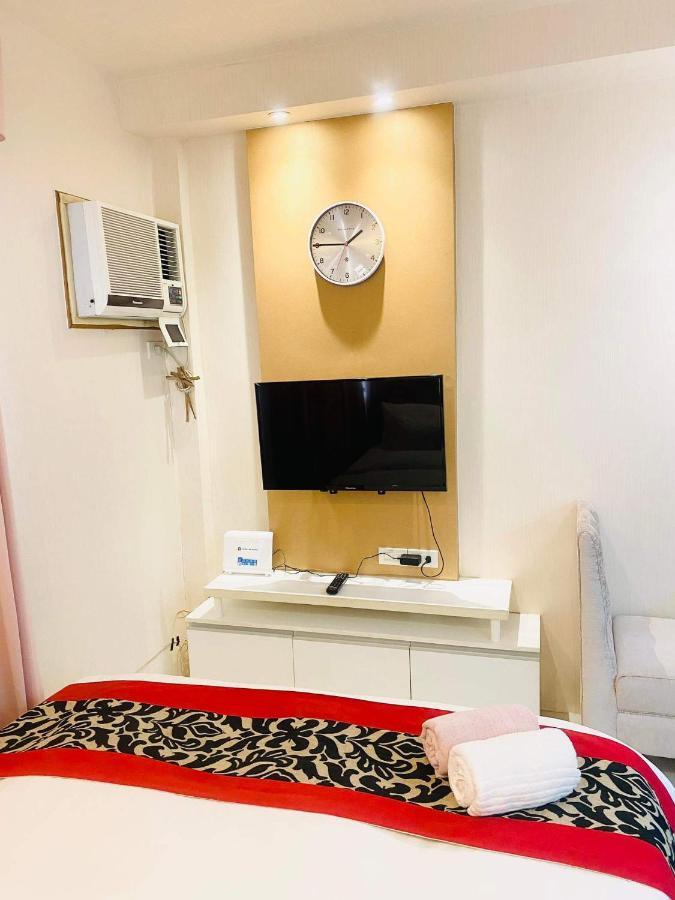 Persimmon Condominium Near Sm City