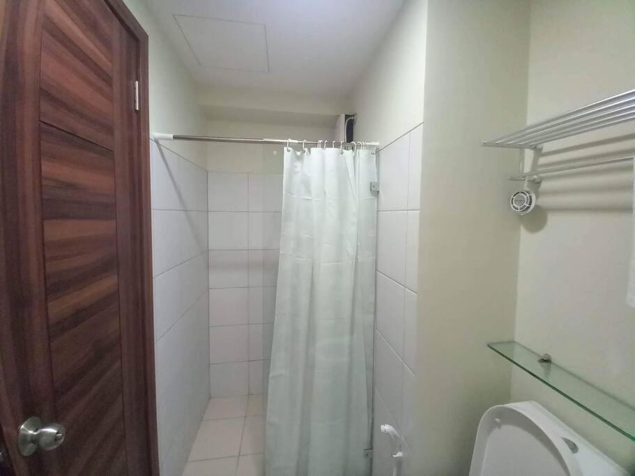 Affordable Rent At Apartment *