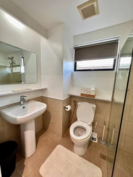 Apartment Living,the Persimmon 2-4pax Cebu