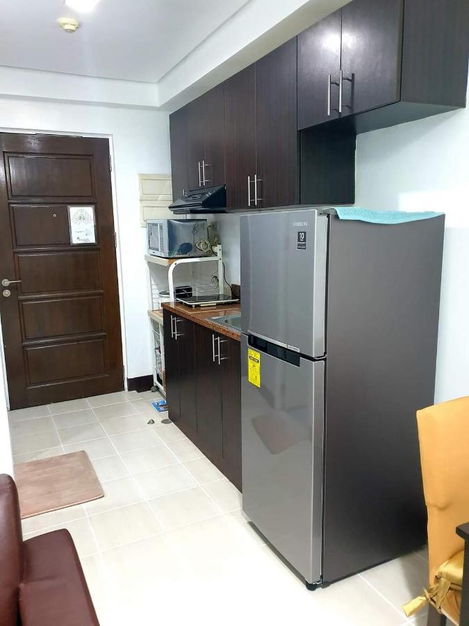 Apartment Studio Unit Persimmon Condominium