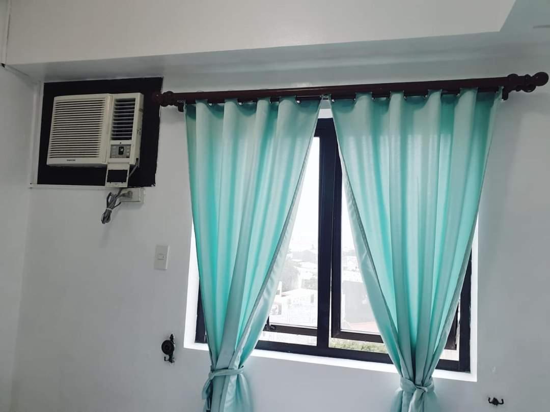 Studio Unit Persimmon Condominium *
