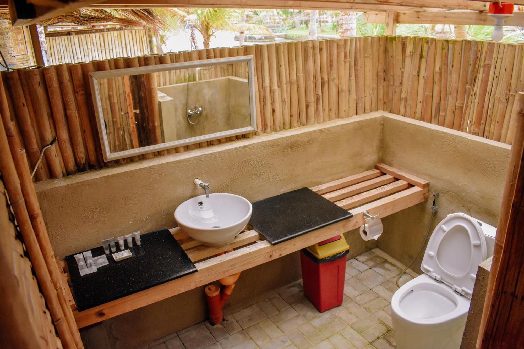 Golden Sands Destination Resort Daanbantayan