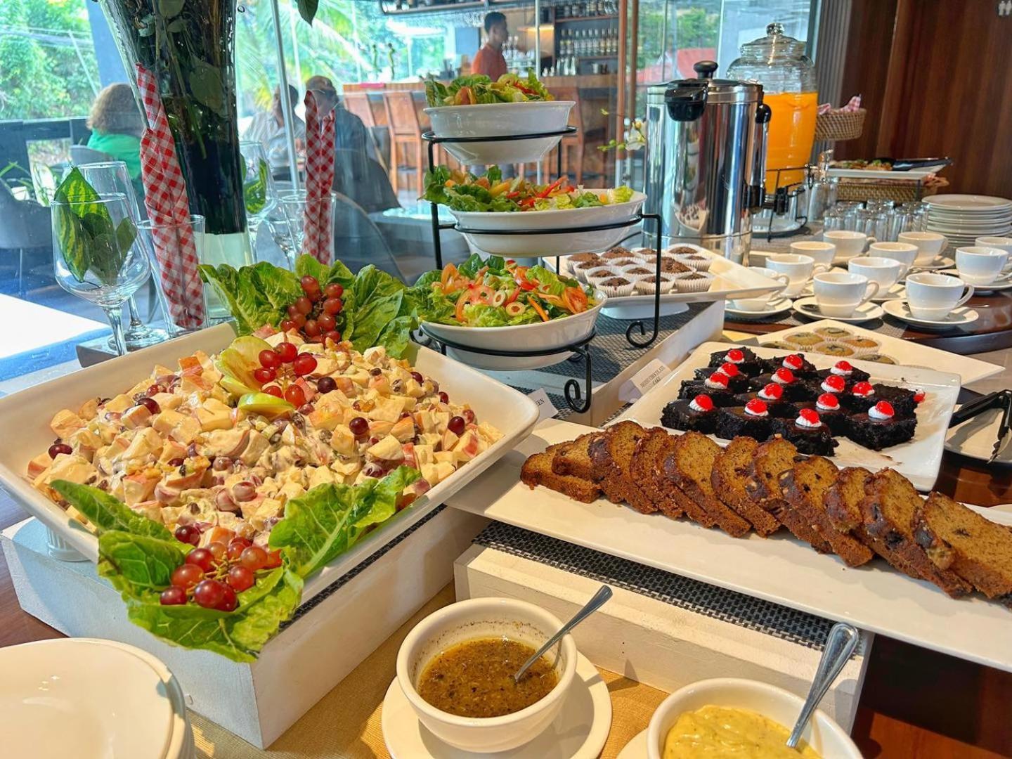 Hayat Sky Towers 3* Cebu