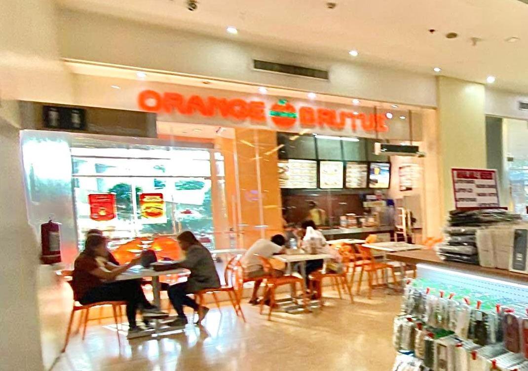 Group-friendly 2br With Mall Access Aparthotel *
