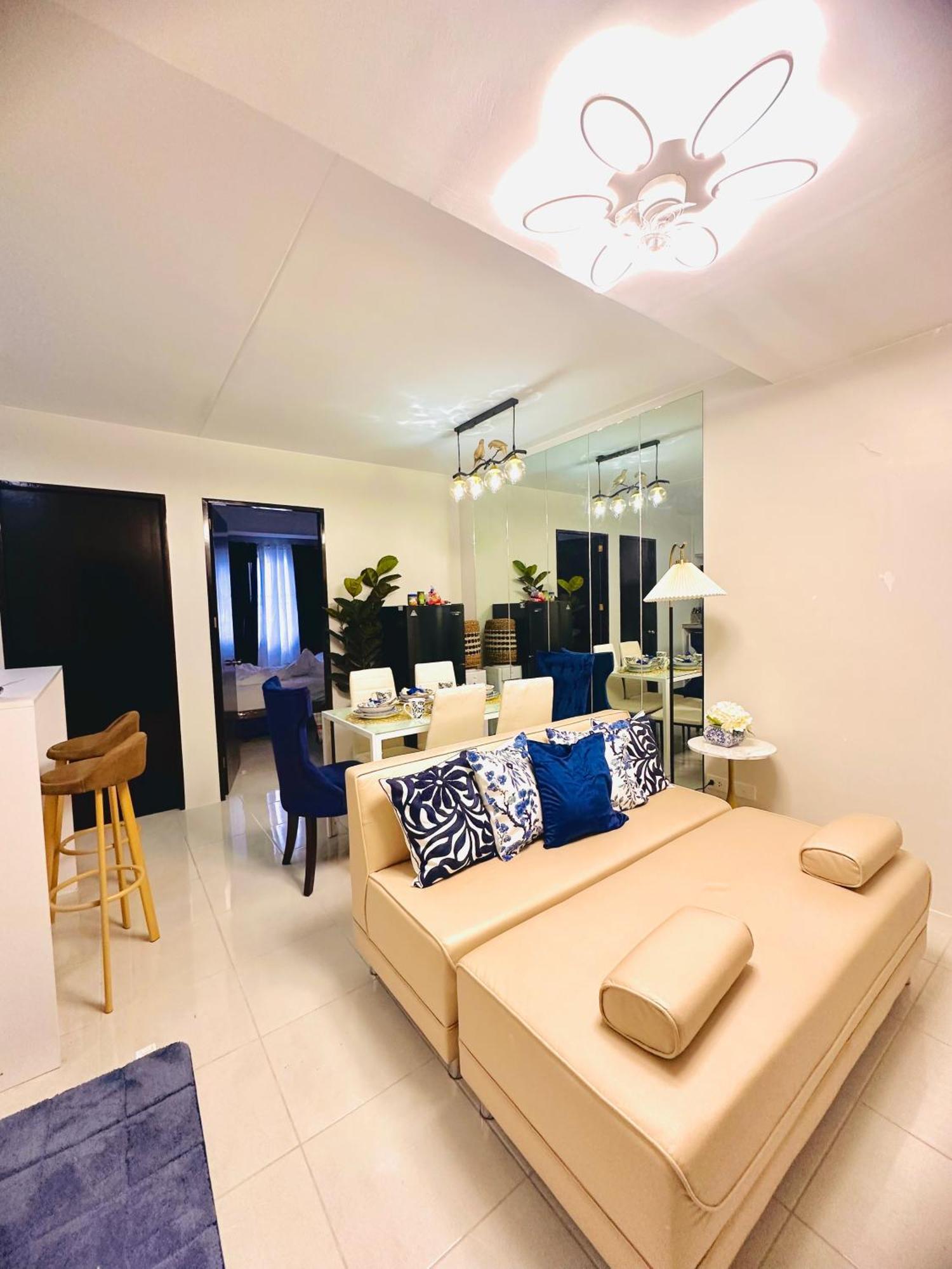 Casadeisabel: Elegant 2br N Cebu/washing/netflix Apartment Cebu