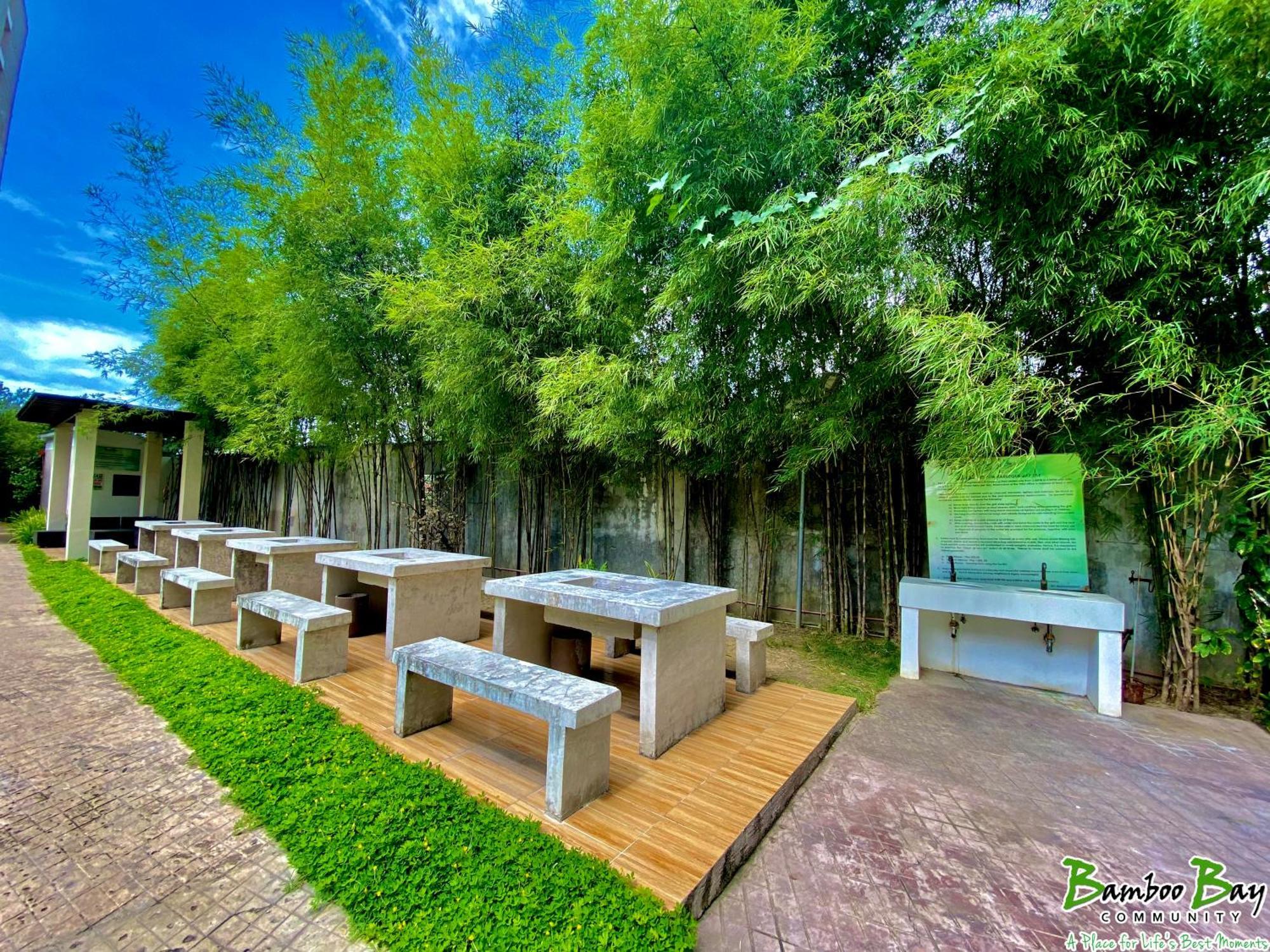 Cf Haven - Living W/ Balcony At Bamboo Bay *
