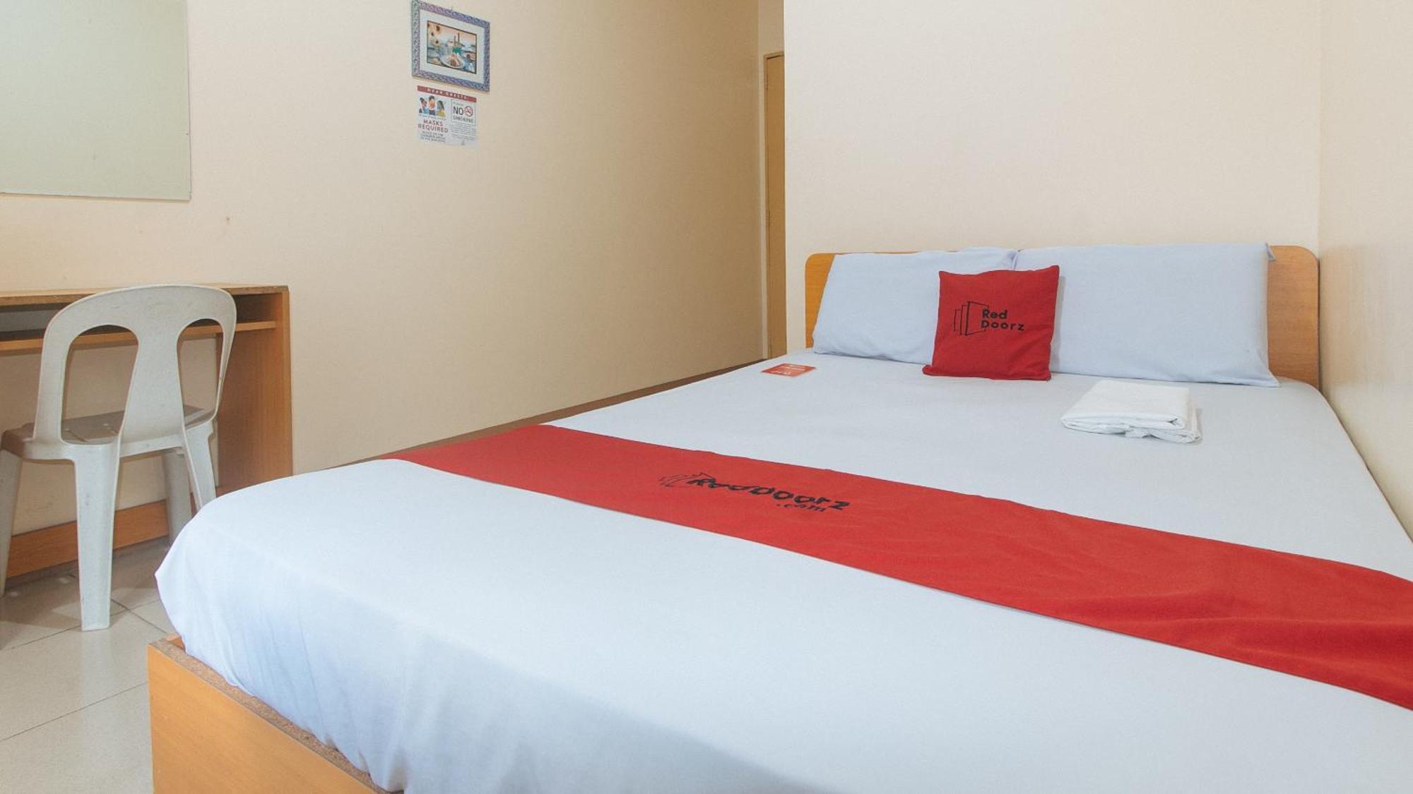 Reddoorz @ Asiana Hotel *