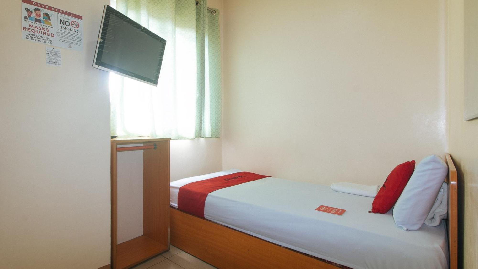 Reddoorz @ Asiana Hotel