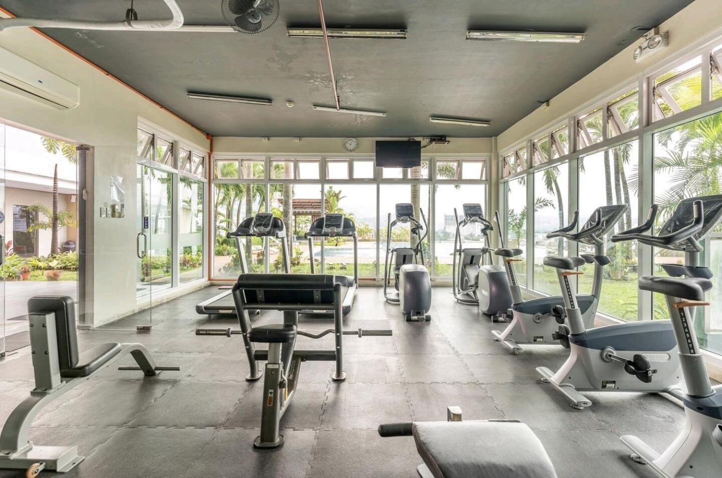 Group-friendly 2br With Mall Access * Cebu