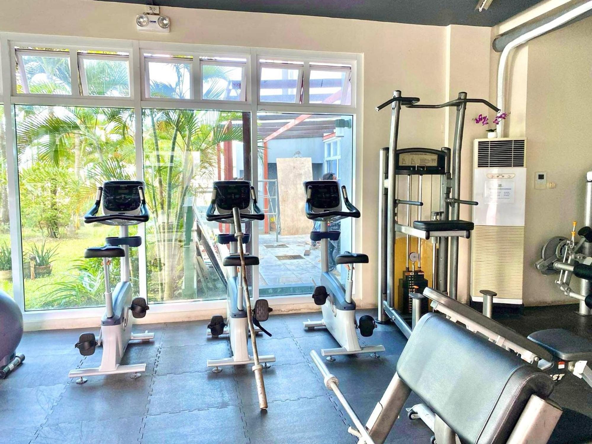 Aparthotel Group-friendly 2br With Mall Access *