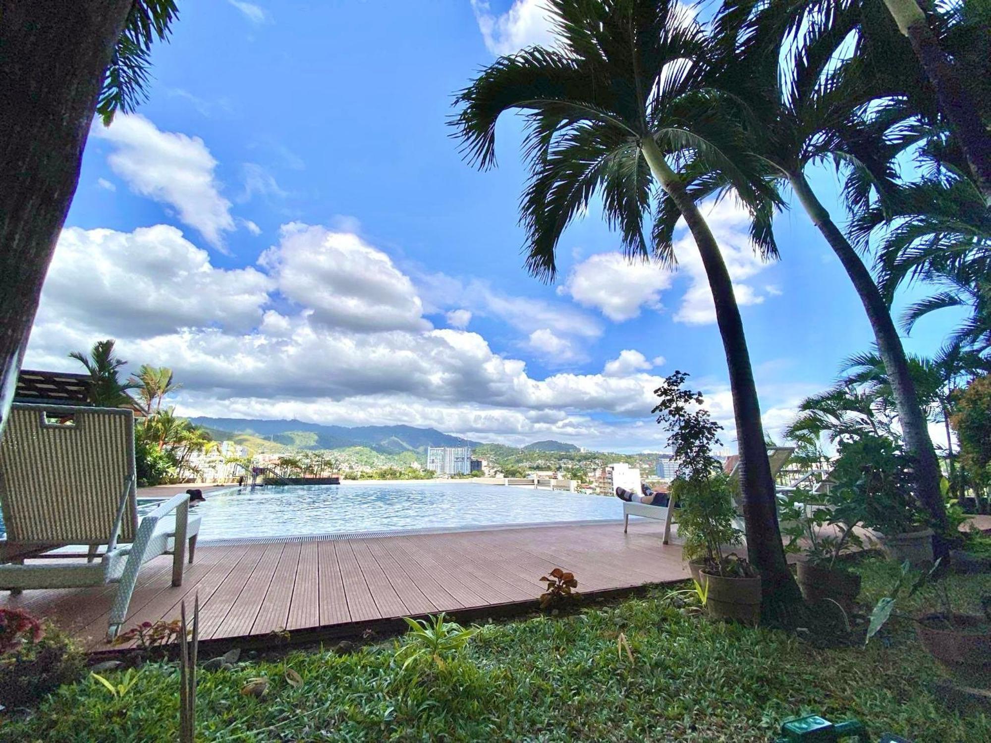 Group-friendly 2br With Mall Access Cebu